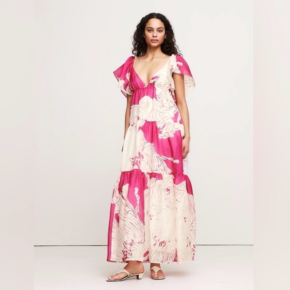 NWT Banana Republic Linen-Silk
Tiered Maxi Dress